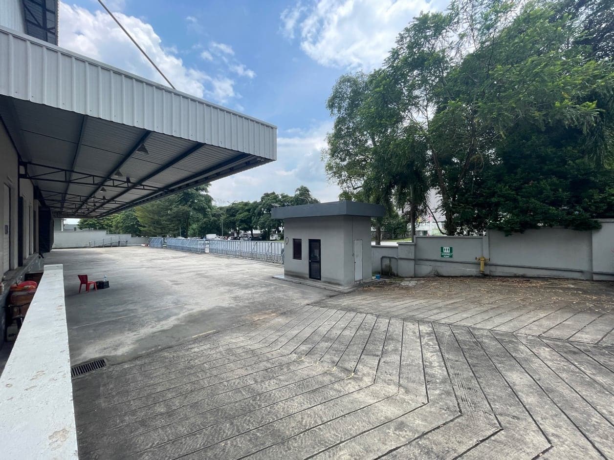 Warehouse in Nilai - 2.1 acres, RM 135,000/month photo 2