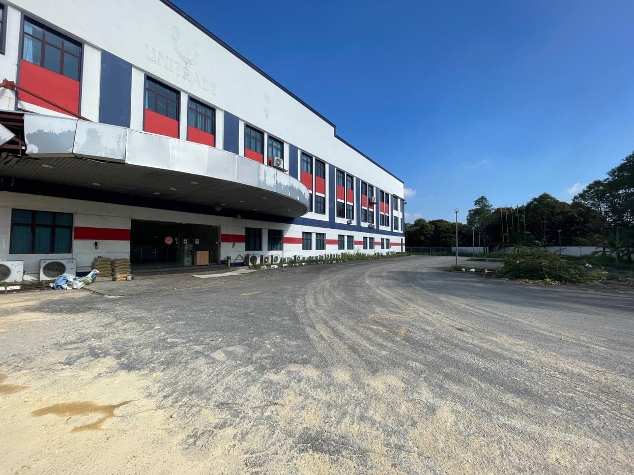 Warehouse in Shah Alam - 231,888 sqft, RM 350,000/month photo 3